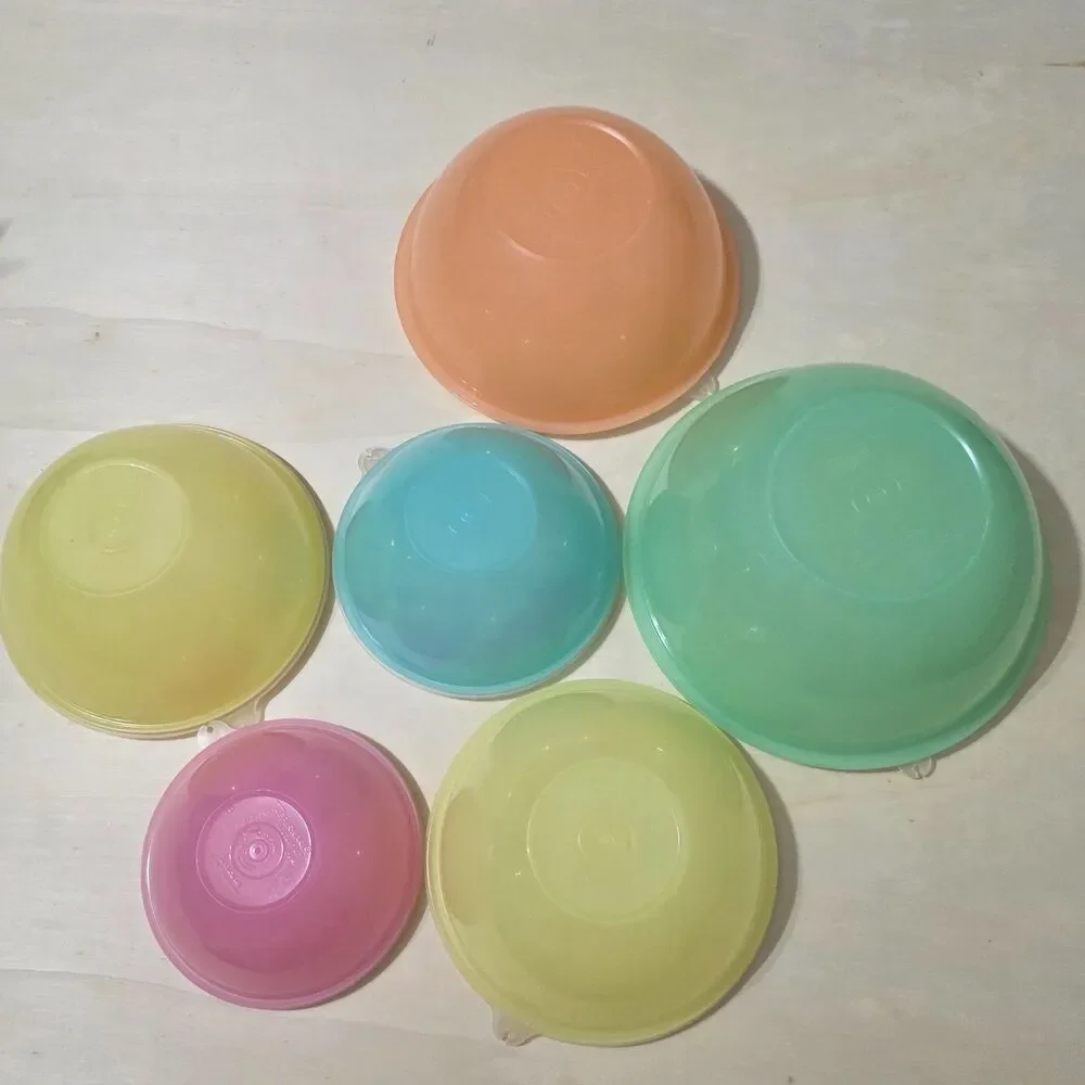 Vintage Tupperware Wonderlier Nesting Bowls Set 6 Pastel Colors w/ Lids